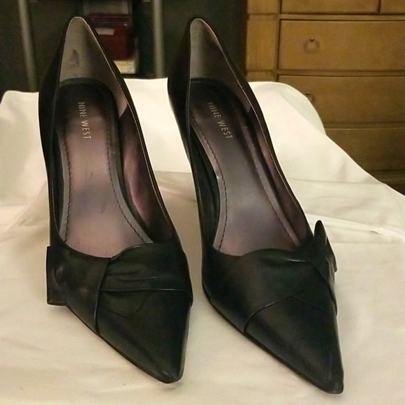 Nine West Shoes - Nine West 4" Black Pump